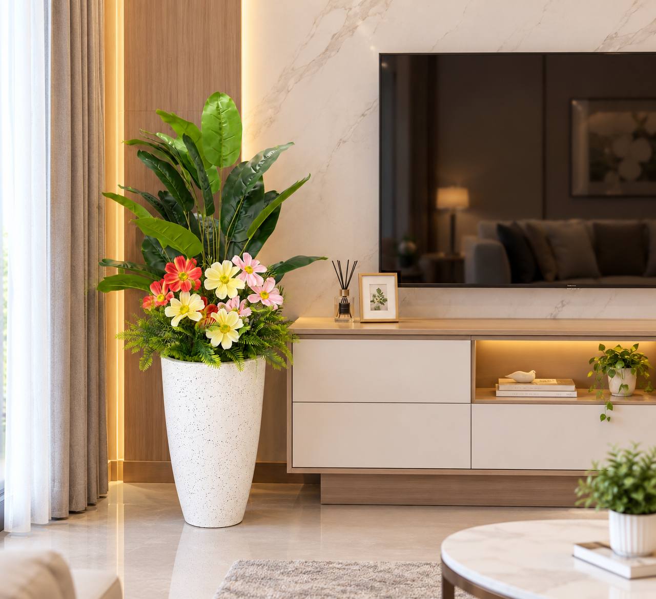 Bird of Paradise and Daisy Potted Arrangement · 1